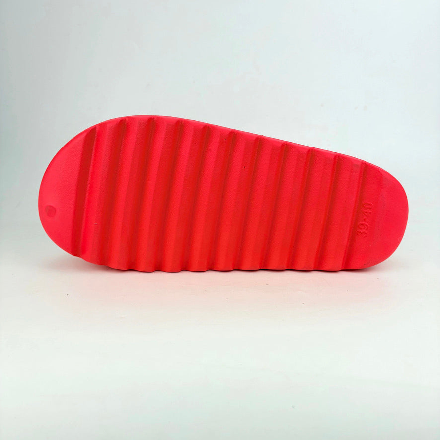 "RED" DREAMER HOUSE SLIPPER (EXCL)