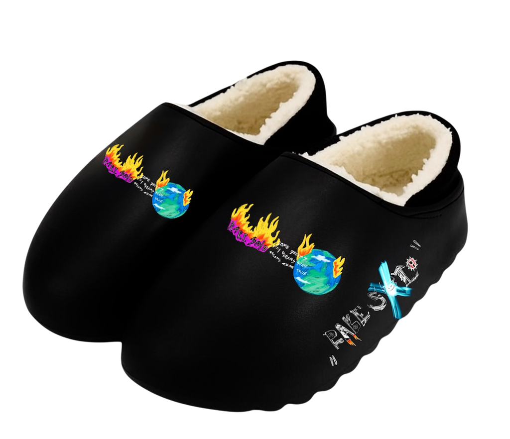 DREAMER HOUSE SLIPPERS