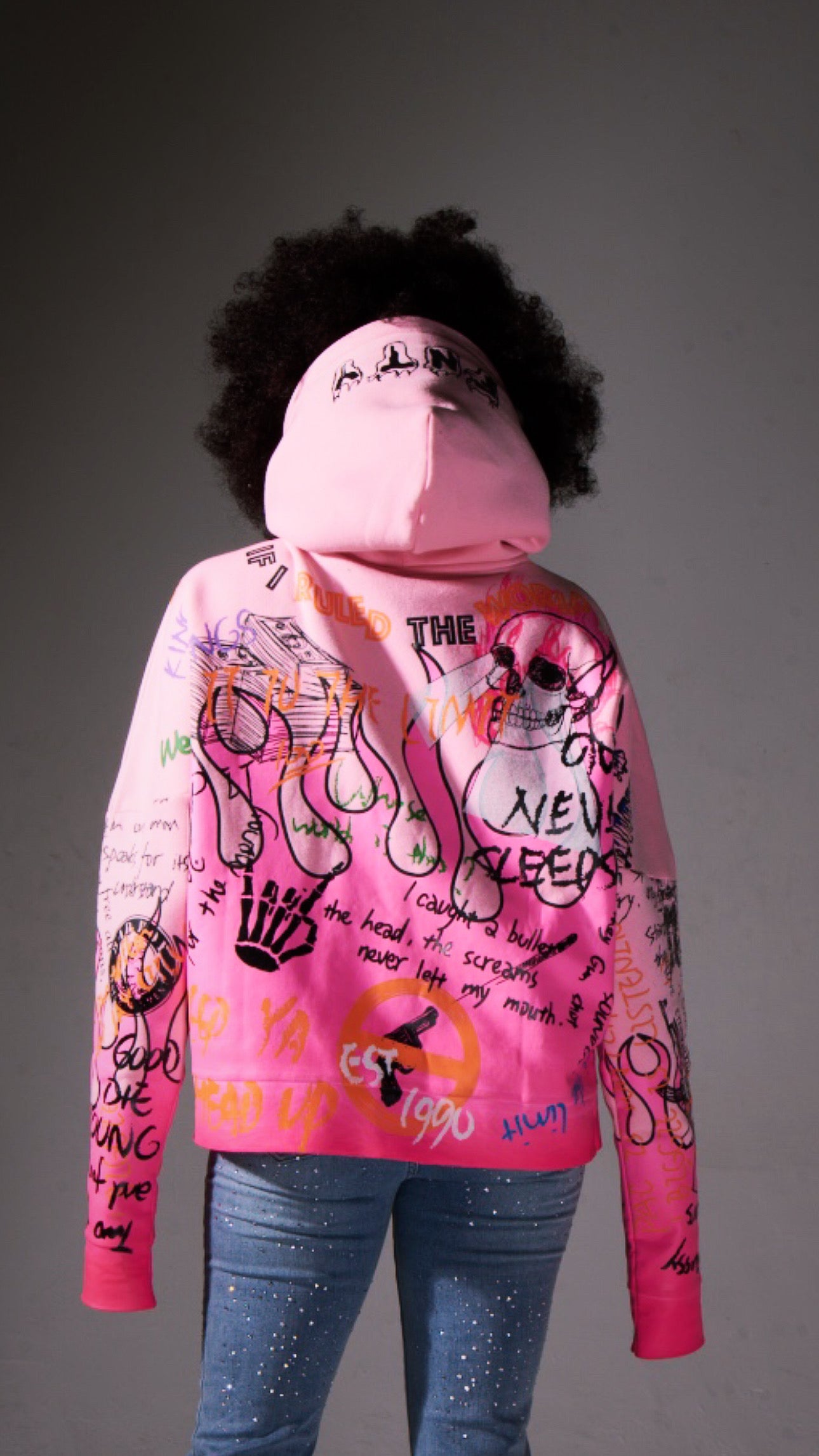 “BUBBLE PINK” HOODIE (EXCL)