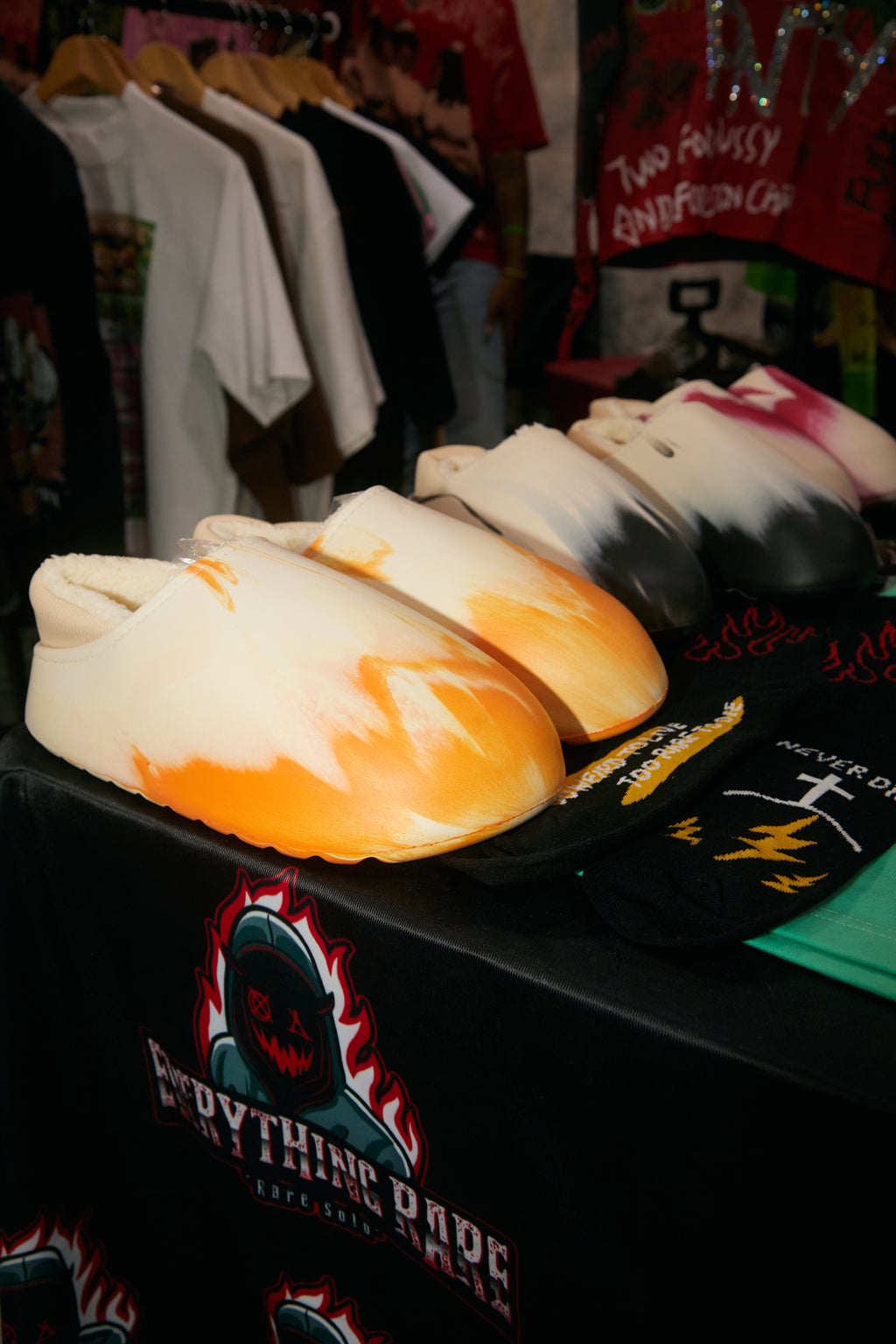 PAINT HOUSE SLIPPERS