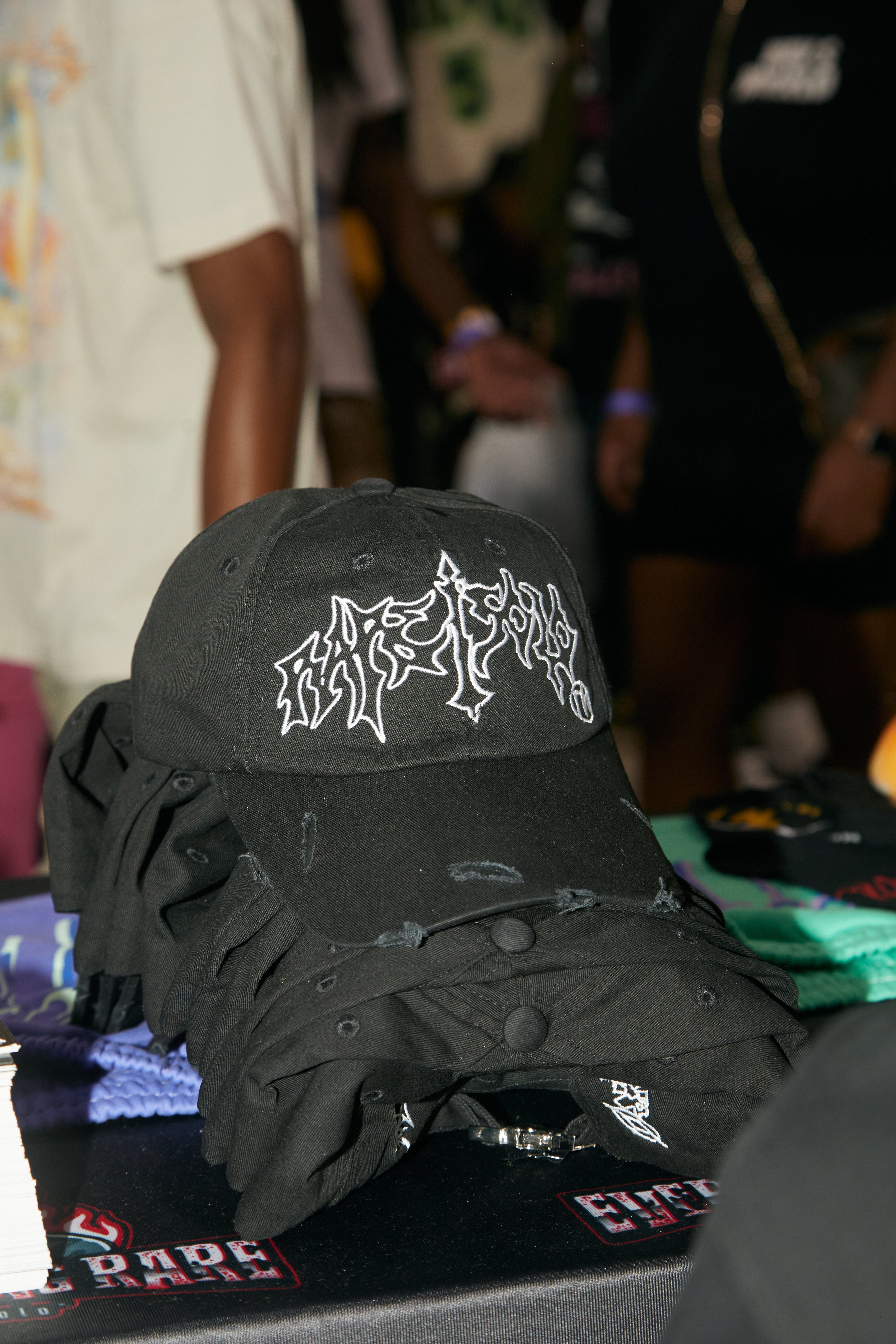 “RARE SOLO” DISTRESSED HAT